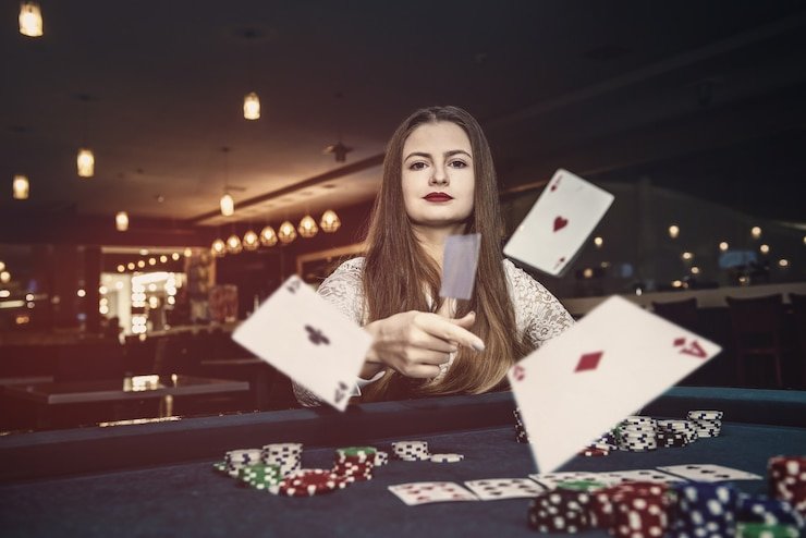 Tampilan antarmuka permainan Teen Patti dengan kartu-kartu terlihat jelas dan pilihan taruhan yang mudah dipahami